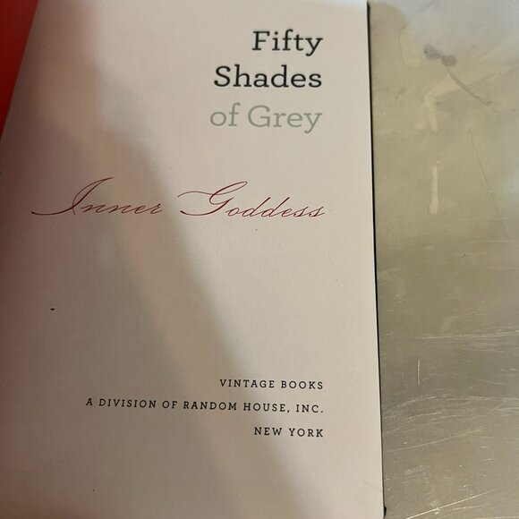 FIFTY SHADES OF GRAY: Inner Goddess / A Journal: EL James W/Brief Book Excerpts - Picture 7 of 7